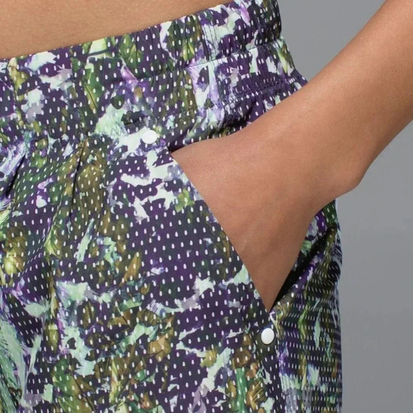 lululemon athletica Multicolor Athletic Shorts - Picture 10 of 10